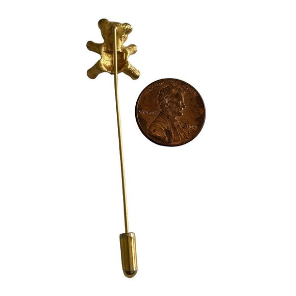 Crown Trifari Gold Tone Teddy Bear Stick Pin Vintage Jewelry - Picture 3 of 6